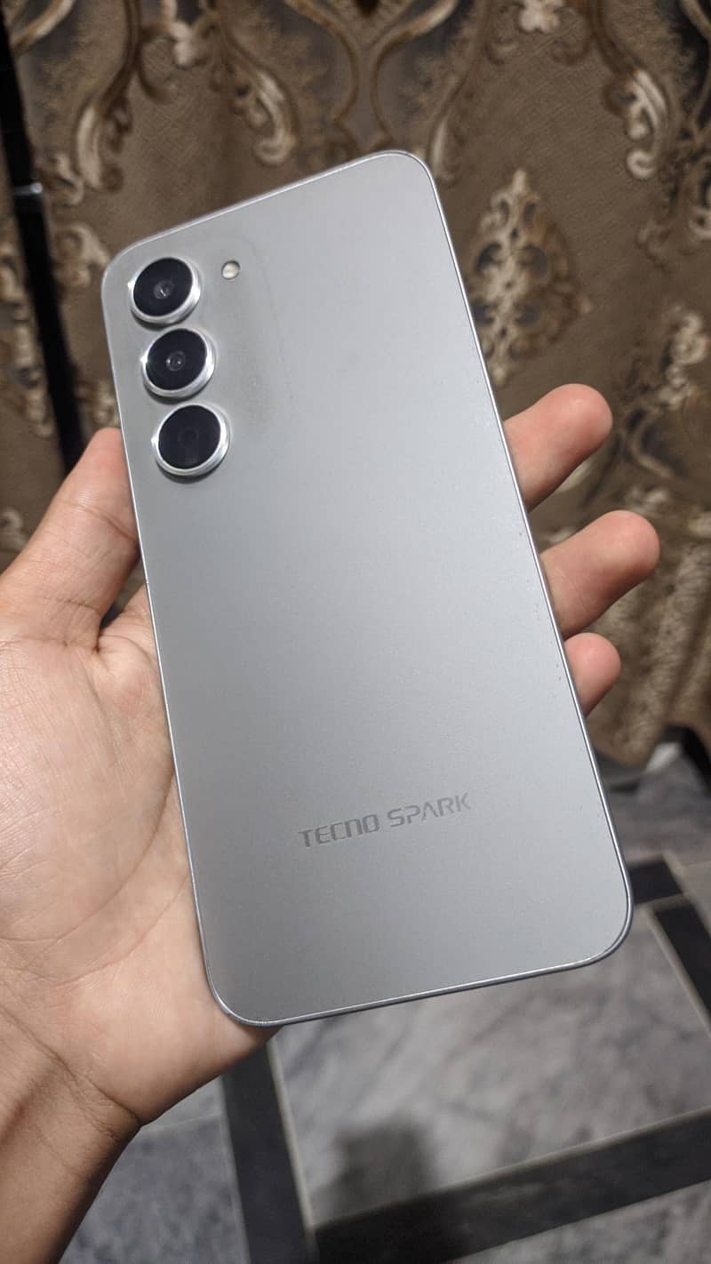 Tecno Spark 40 Pro 5