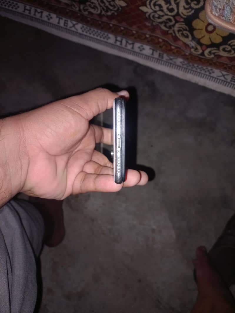 Apple iPhone X 5