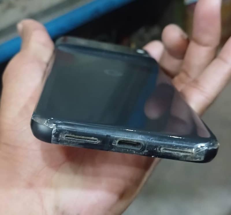 Google Pixel 8 3
