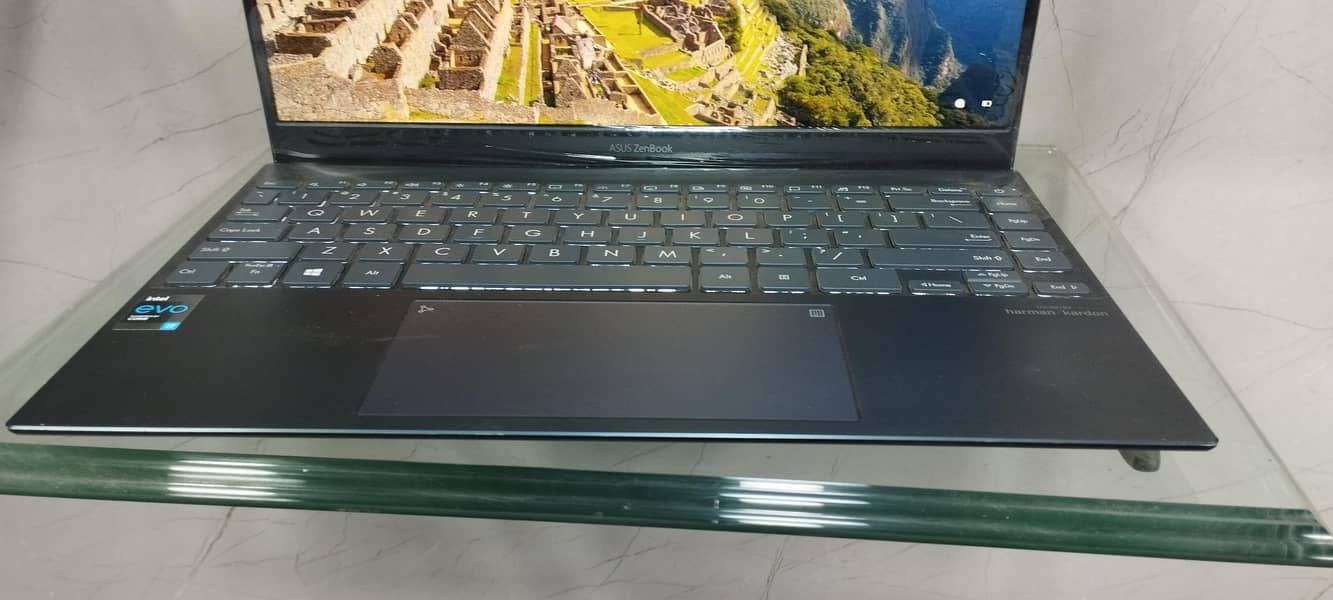 Asus Zenbook 9