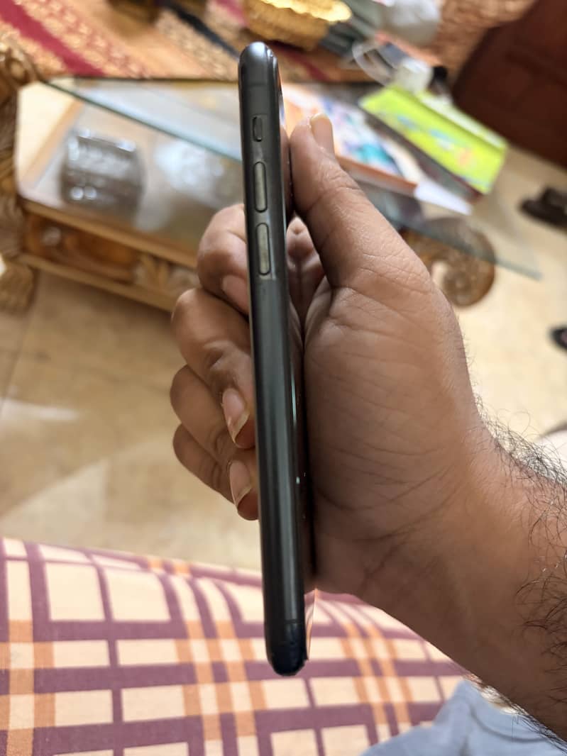 Apple iPhone 11 Pro 0