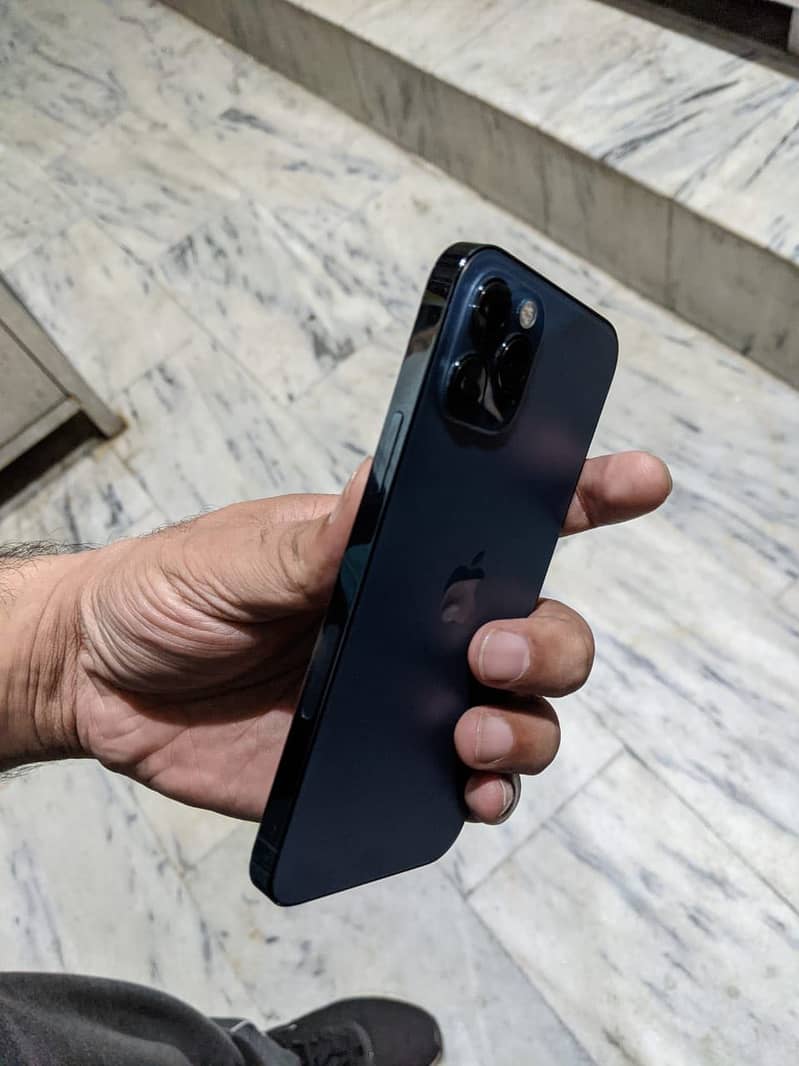 Apple iPhone 12 Pro 1