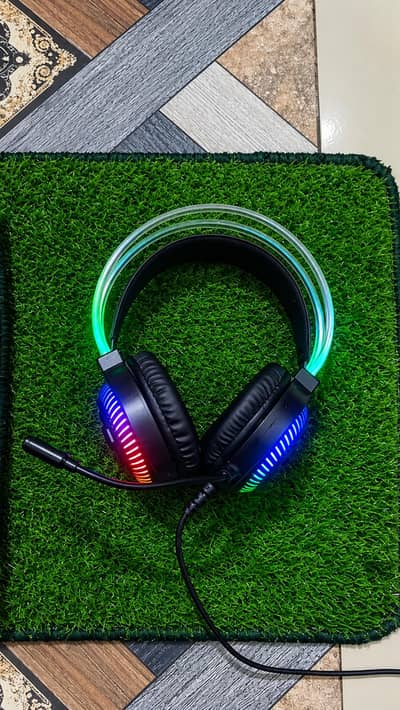 Headphones with mic for sale