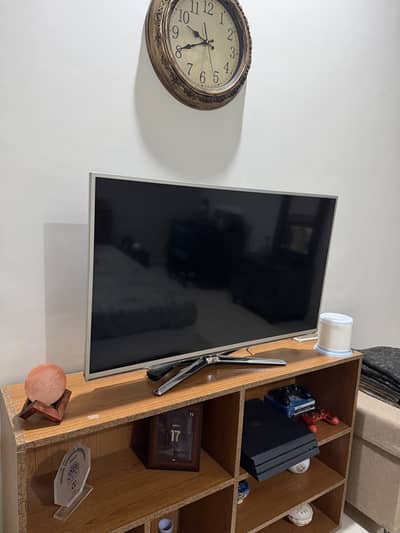 Samsung 40 inch non-smart tv