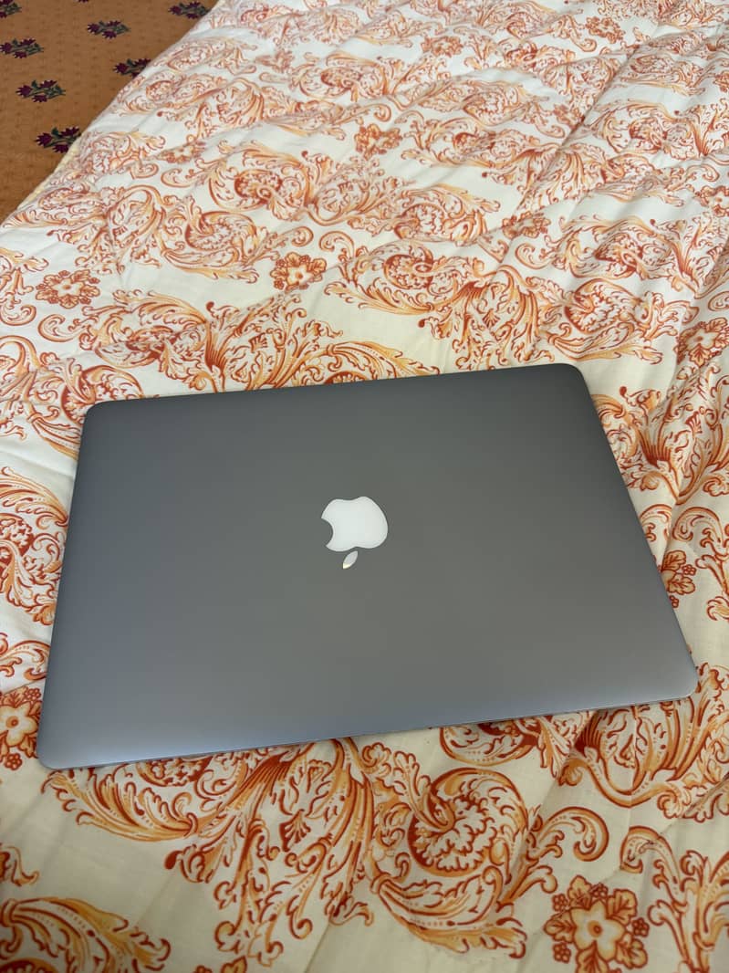 Macbook Air 2015 model 2