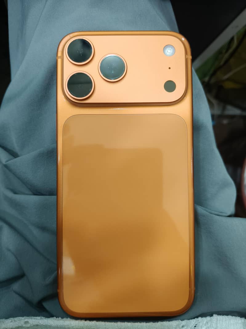 Apple iPhone 17 Pro Max 1
