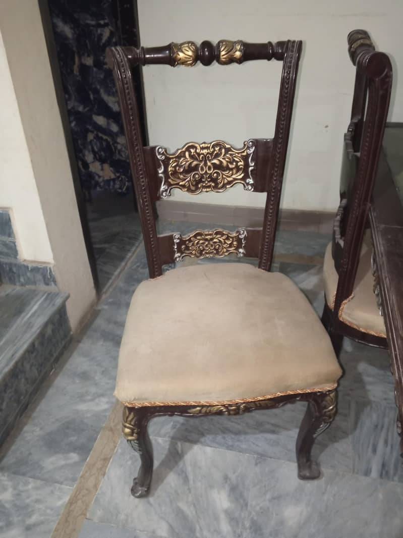 solid dining tables arjent sale 3