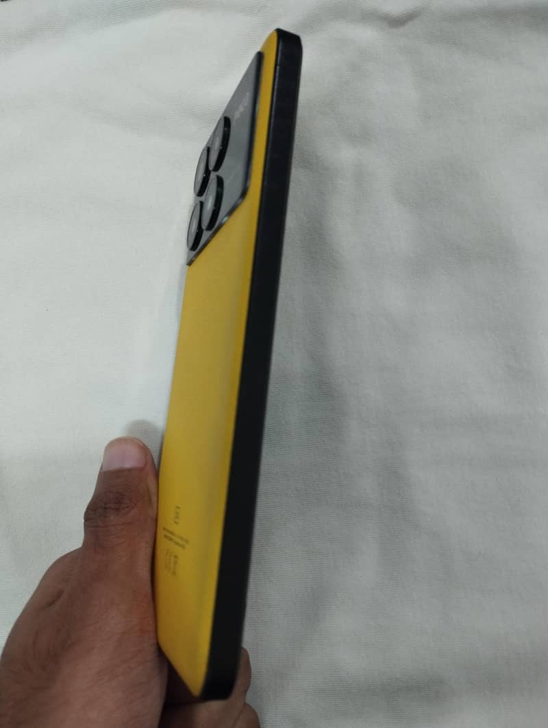 Xiaomi POCO X6 Pro 3