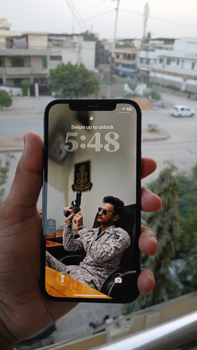 Apple iPhone 12 Pro 0