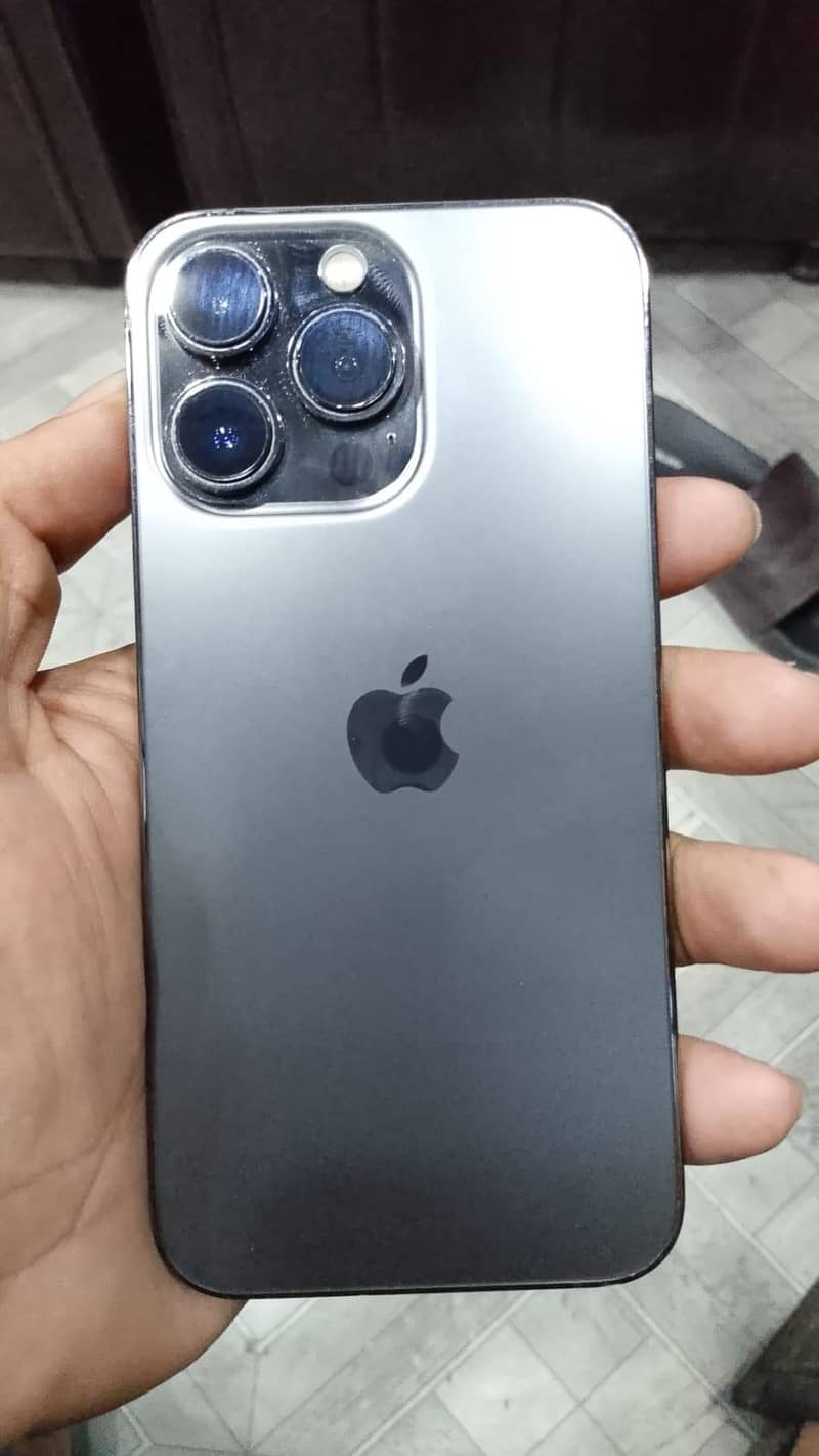 Apple iPhone 13 Pro 1