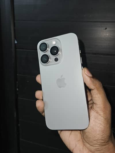 Apple iPhone 15 Pro