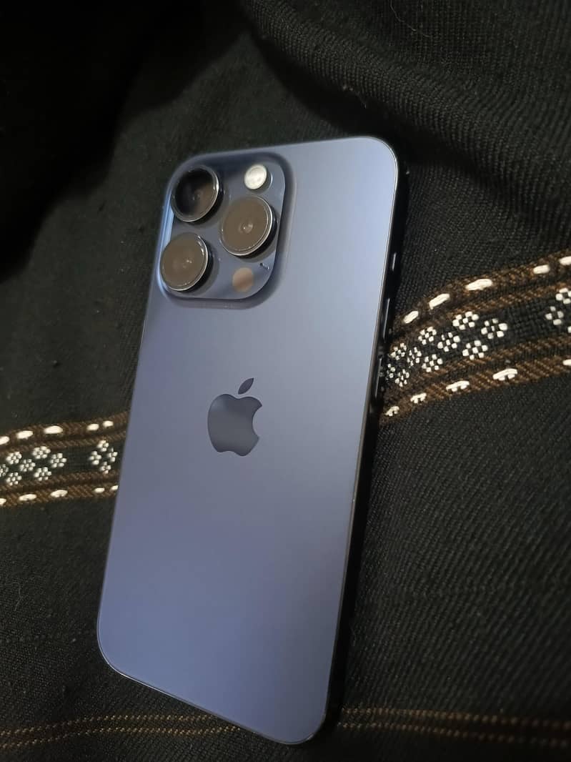 Apple iPhone 15 Pro 1