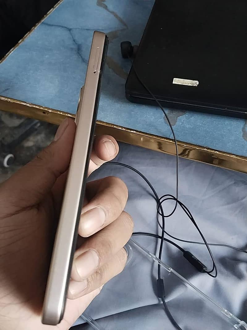 Infinix Smart 10 4