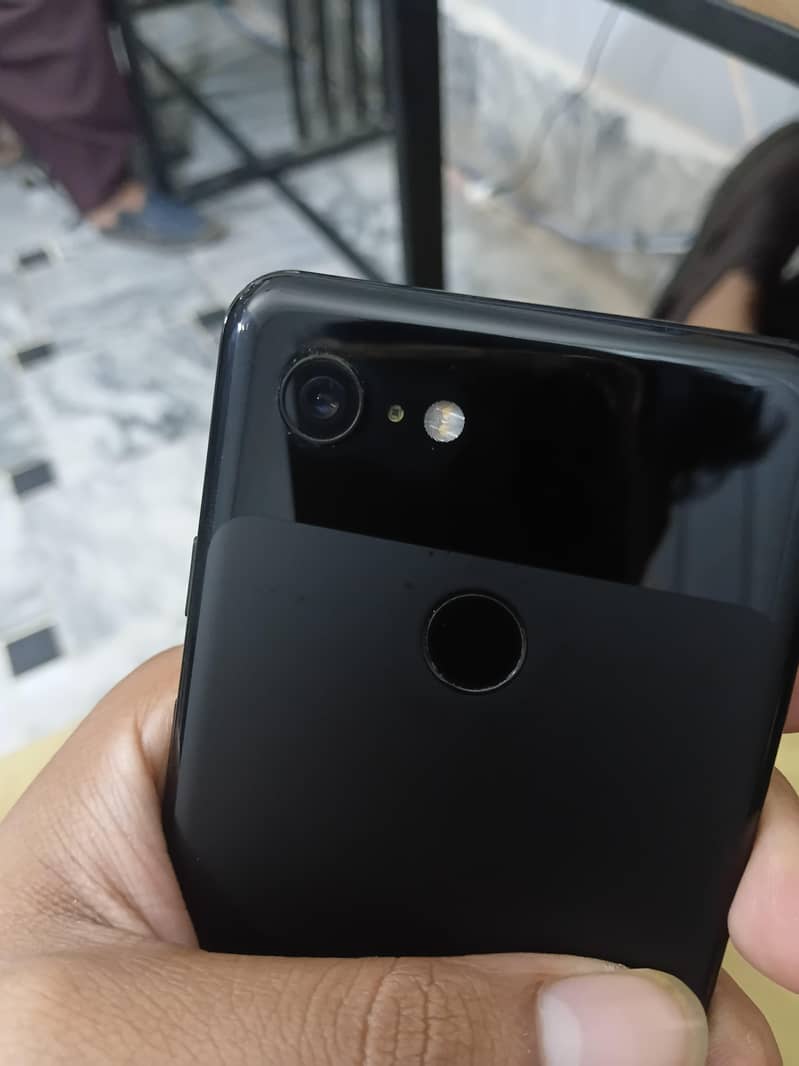 Google Pixel 3 sealed pack  clean 1