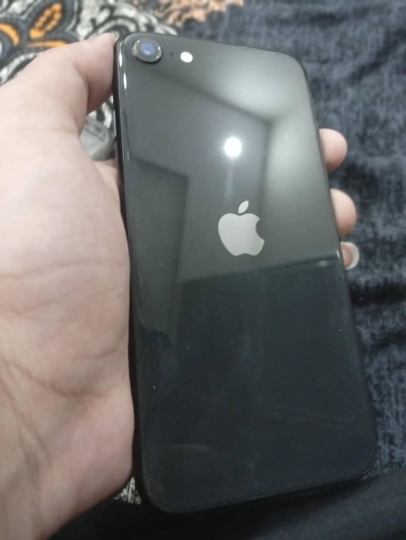 iPhone SE / 128gb PTA 1