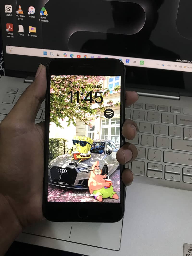 iPhone 8 Plus 2