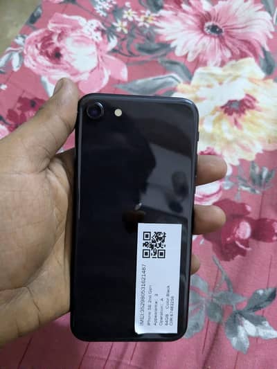 Apple iPhone SE