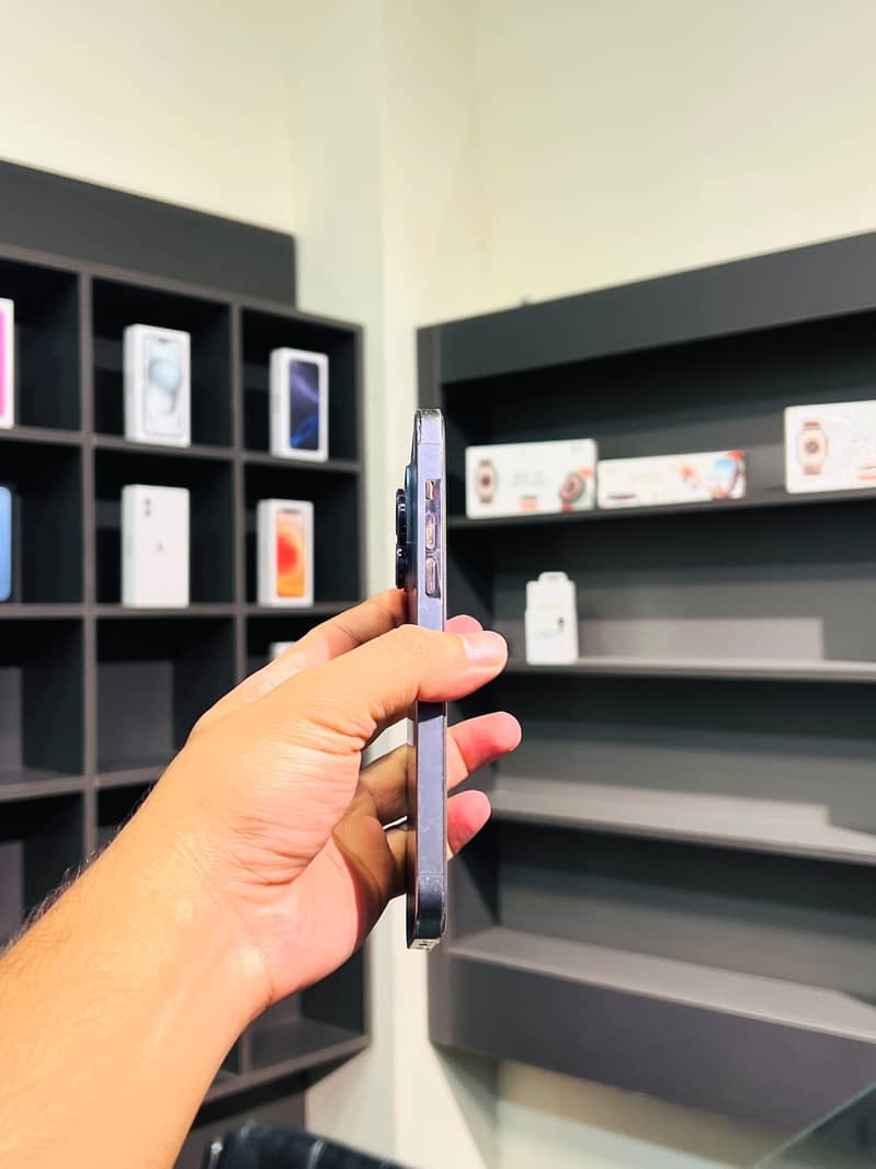 iPhone 14 pro Max Jv 3