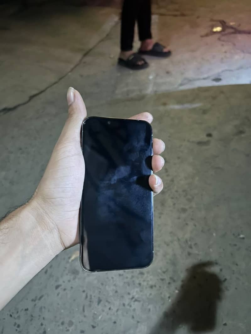 Apple iPhone 13 Pro 1