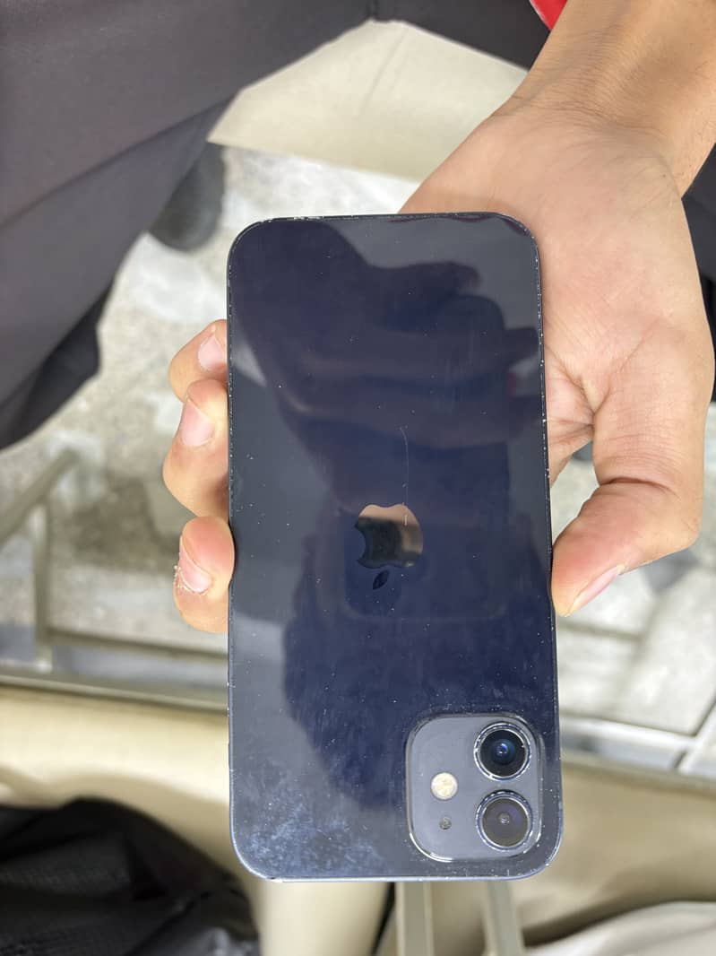 Apple iPhone 12 6