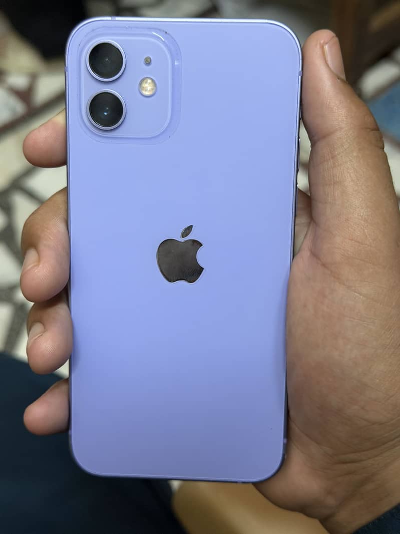 Apple iPhone 12 3