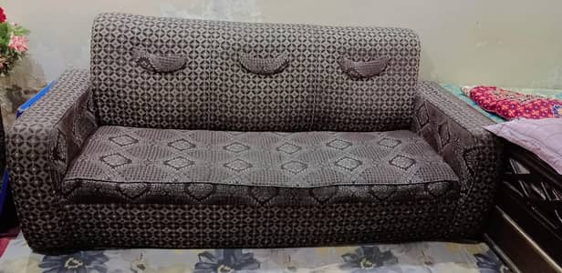 urgent sofa set selling