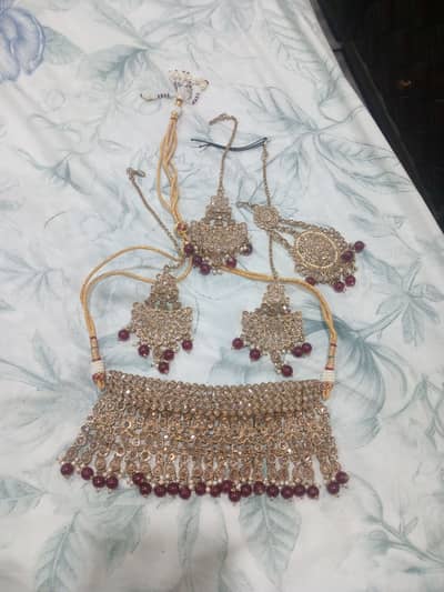 Complete bridal jwellery set ( used only on wedding day)