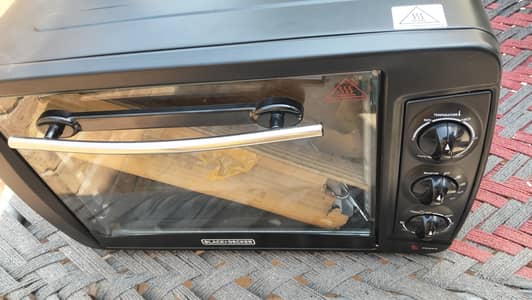 Black decker baking oven 1500w