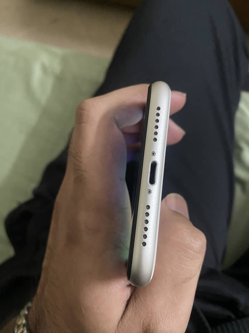 Apple iPhone 11 128gb 3