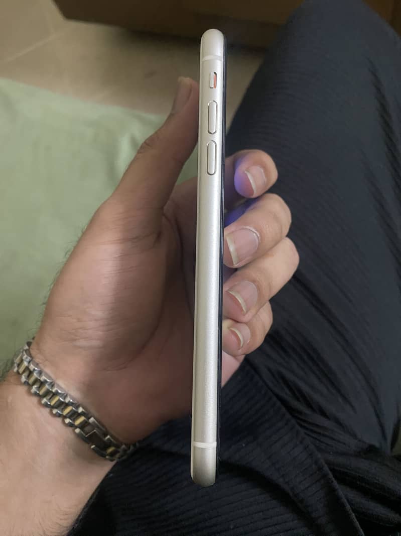 Apple iPhone 11 128gb 4