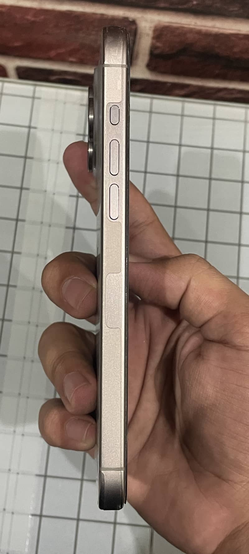 Apple iPhone 15 Pro Max 2
