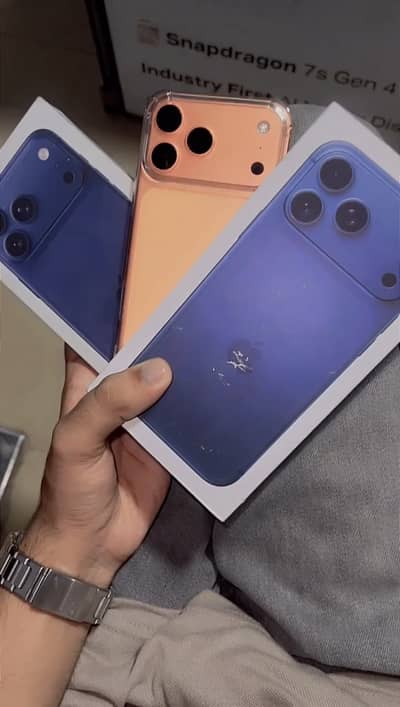 Apple iPhone 17 Pro Max J. v blue
