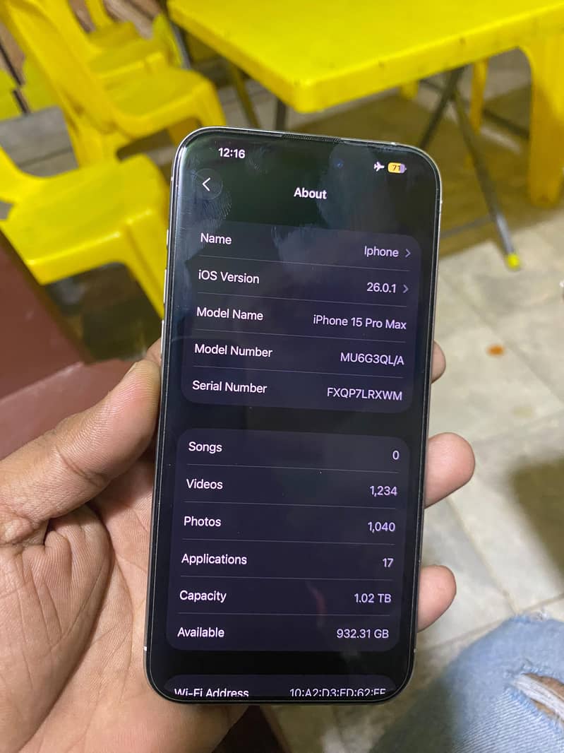 Apple iPhone 15 Pro Max 2