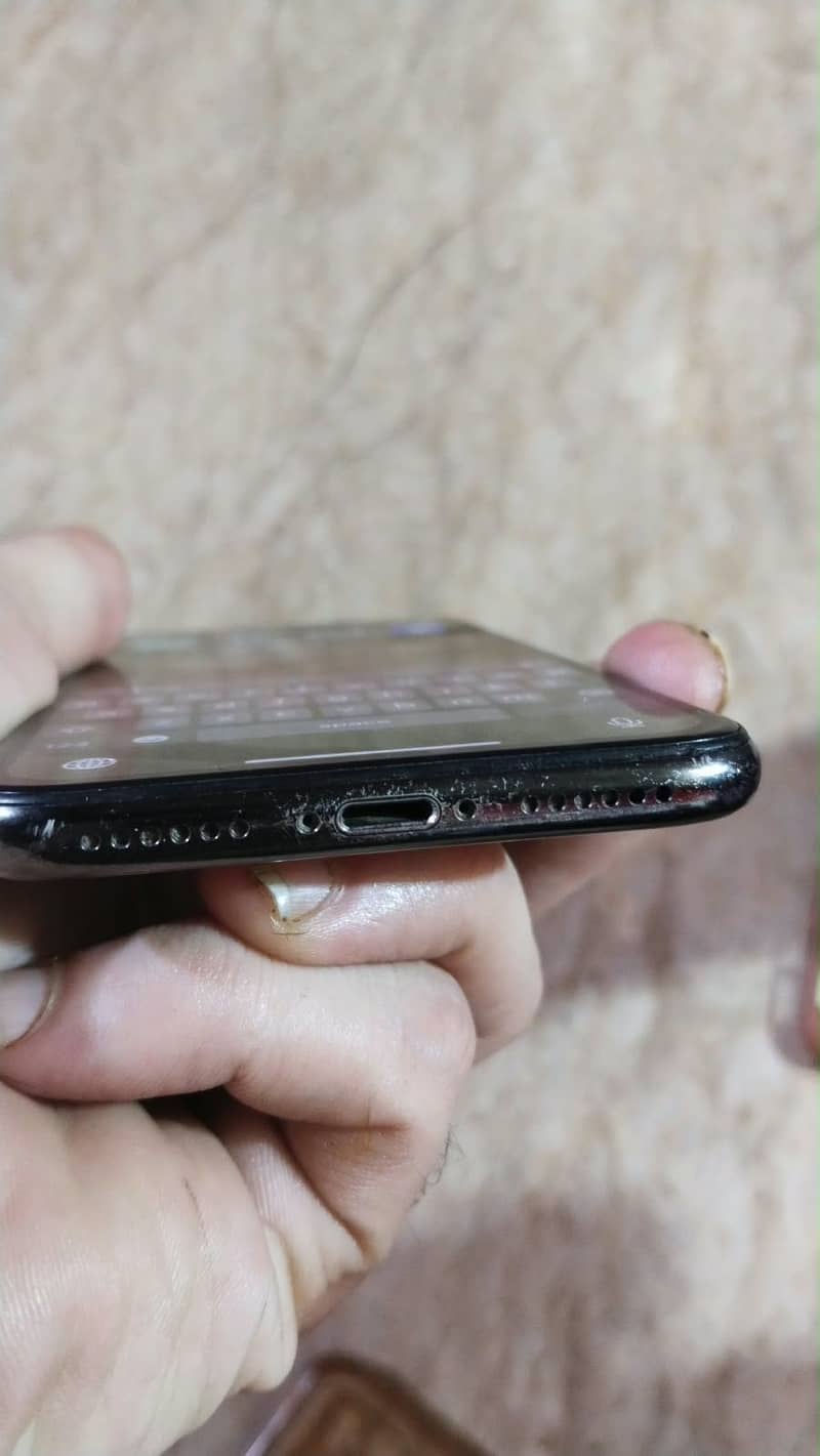 Apple iPhone X 0