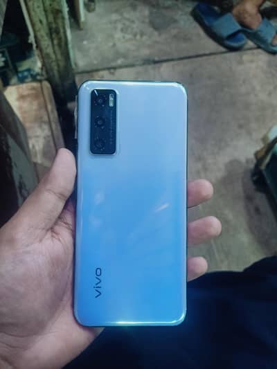 Vivo V20