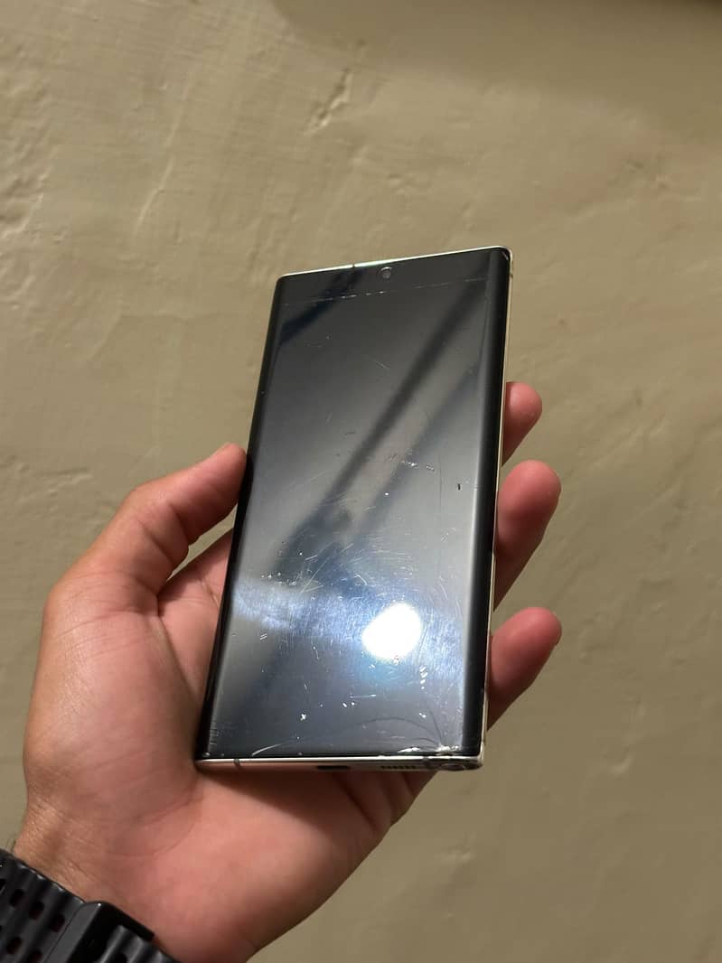 Samsung Mobile Note 10 Plus 4