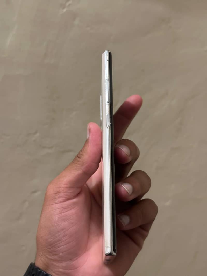 Samsung Mobile Note 10 Plus 5