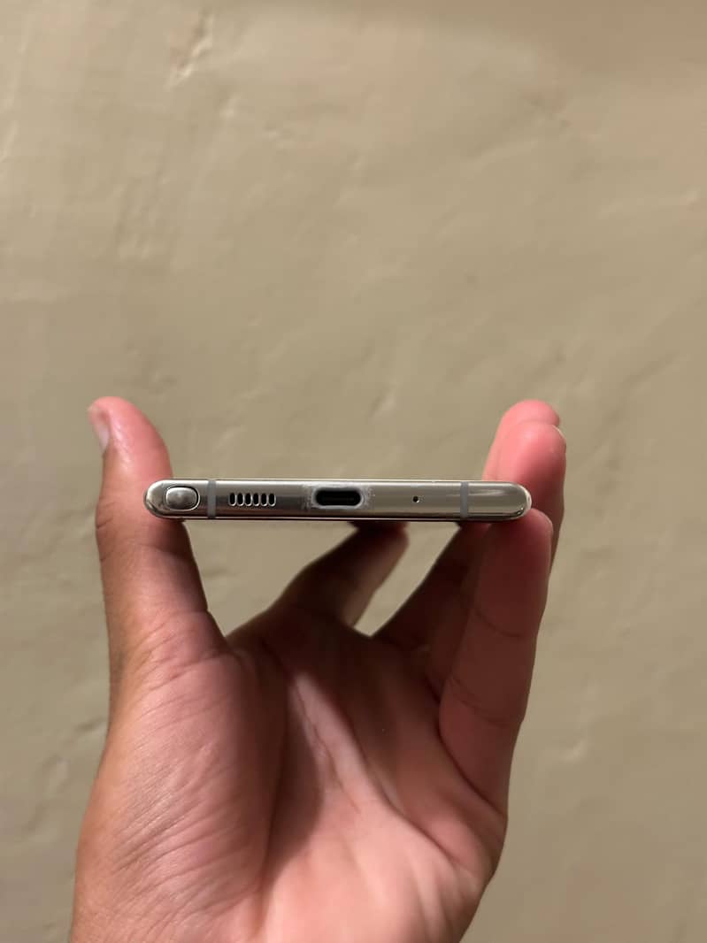 Samsung Mobile Note 10 Plus 7