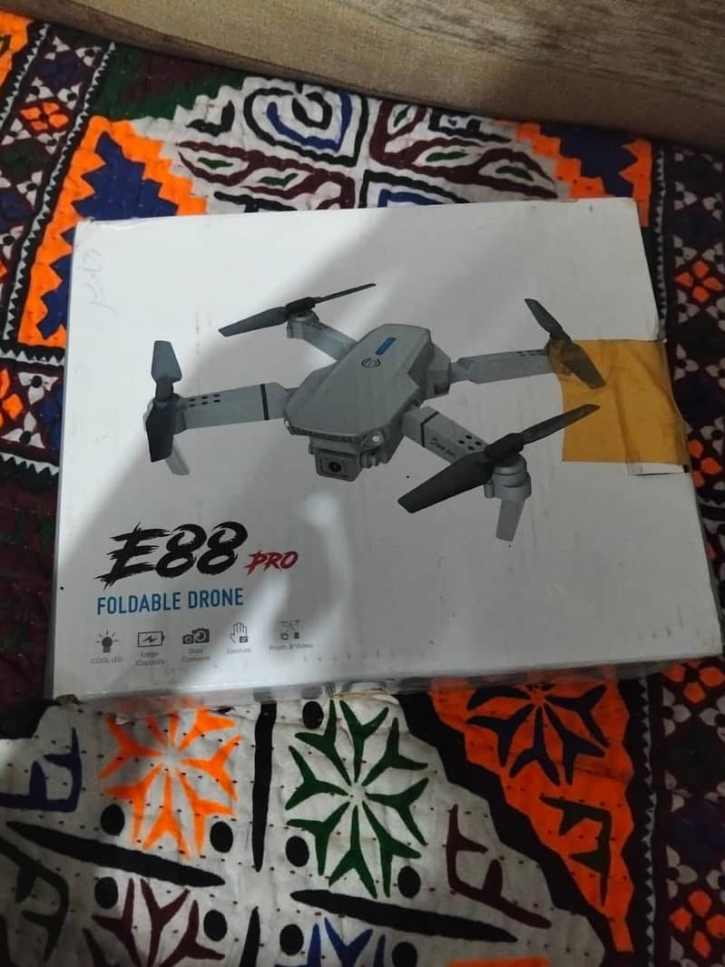 Drone E88 pro 0