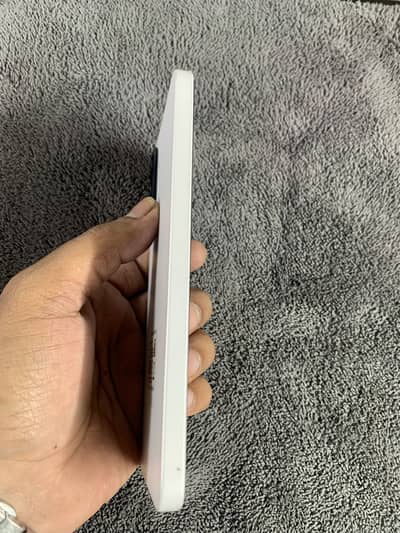 Samsung Mobile A37