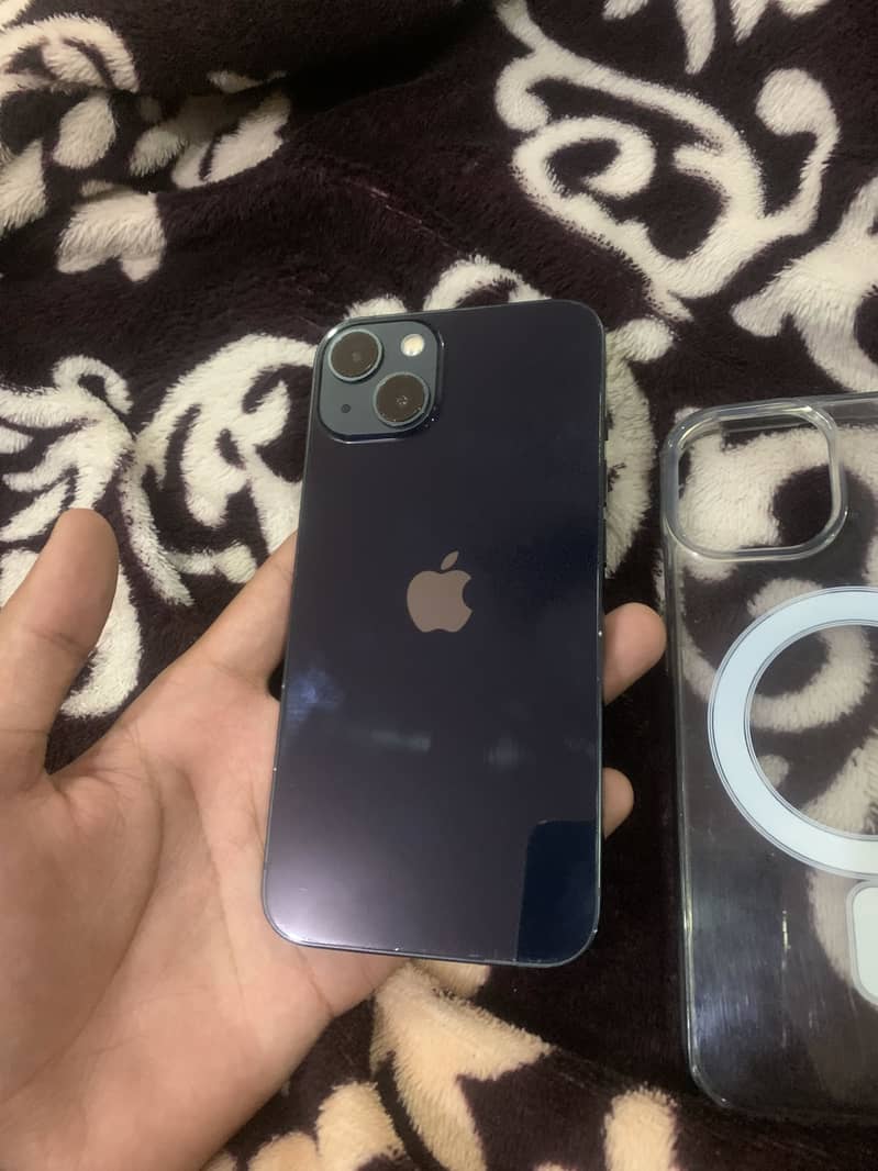 Apple iPhone 13 0
