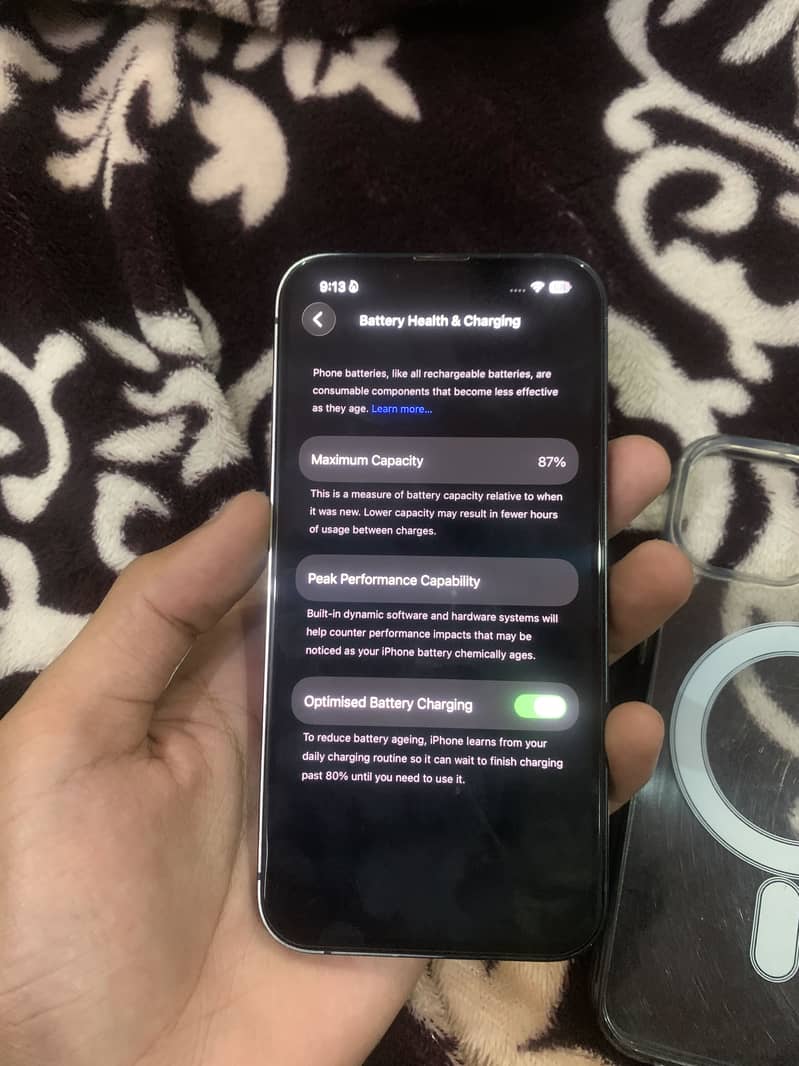 Apple iPhone 13 1