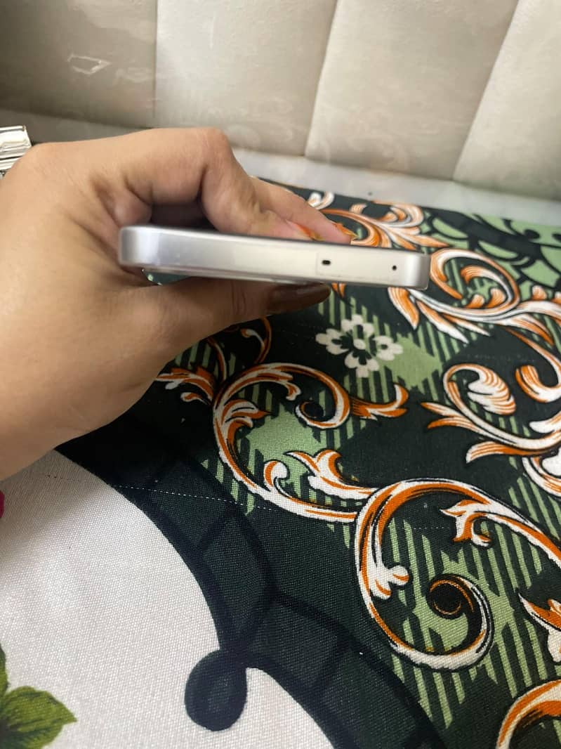OPPO A6s 5