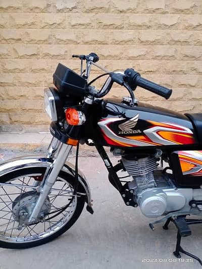 Black outfit 2022 model honda CG 125