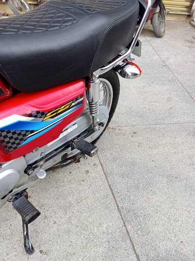 Honda 2024 model ha okay bike Biomactic available ha