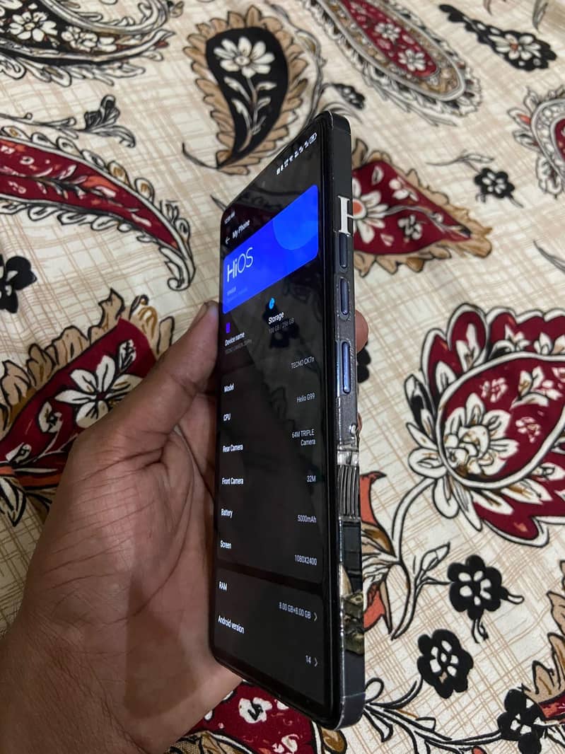 Tecno CAMON 20 Pro 2