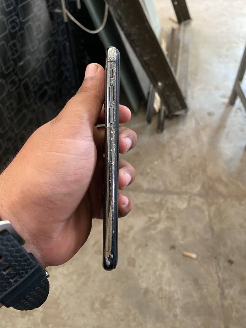 Apple iPhone X 1