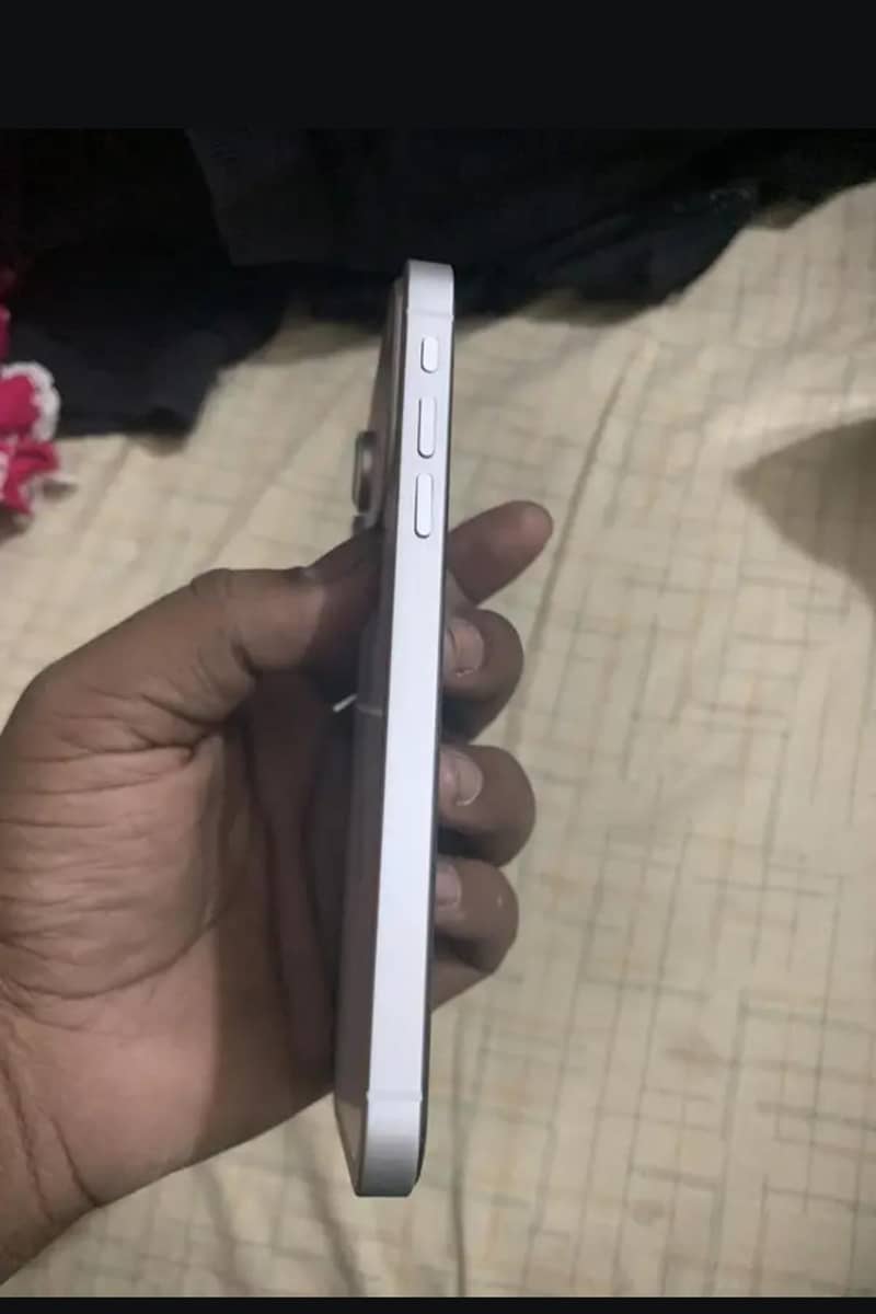 iPhone XR 1