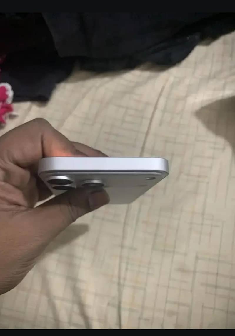 iPhone XR 5