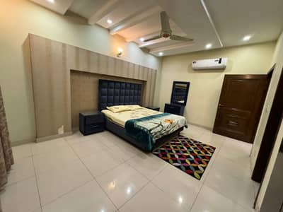 Daily basis luxury short stay apartment available in bahria town